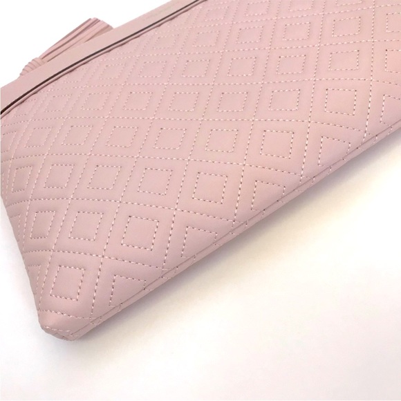 Tory Burch Fleming Medium Pouch in Shell Pink - Picture 4 of 10